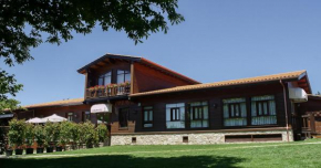 Гостиница Complejo La Cabaña  Палас-Де-Рей